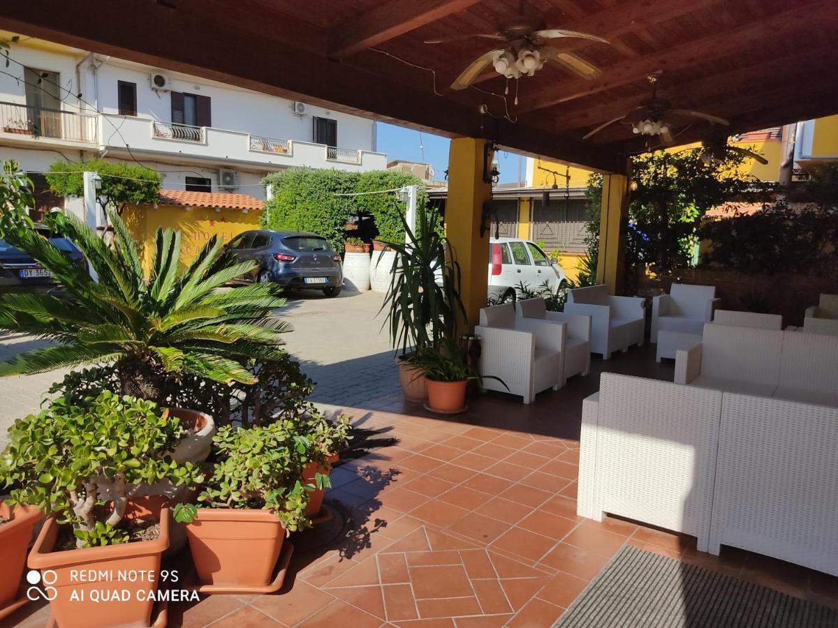 Hotel La Calabrese Isola Di Capo Rizzuto Екстер'єр фото
