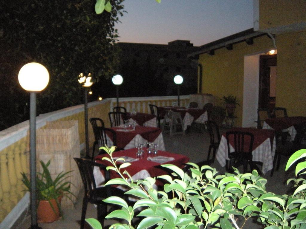 Hotel La Calabrese Isola Di Capo Rizzuto Екстер'єр фото