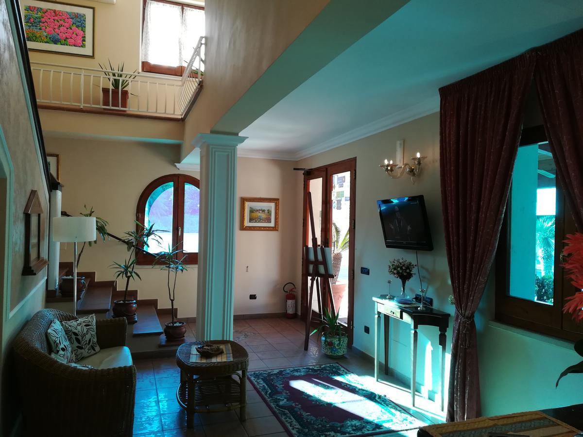 Hotel La Calabrese Isola Di Capo Rizzuto Екстер'єр фото
