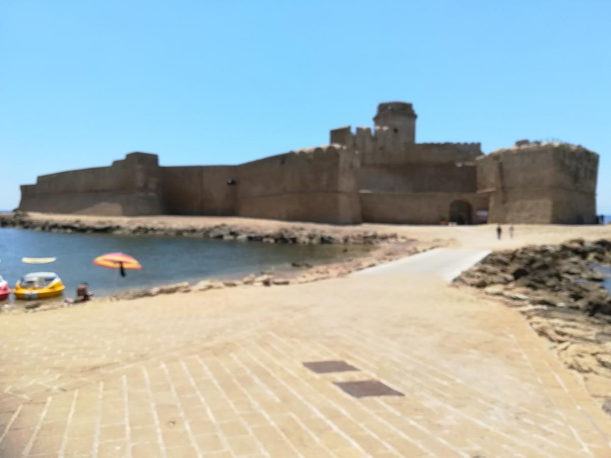 Hotel La Calabrese Isola Di Capo Rizzuto Екстер'єр фото