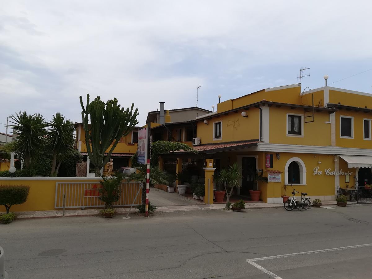 Hotel La Calabrese Isola Di Capo Rizzuto Екстер'єр фото